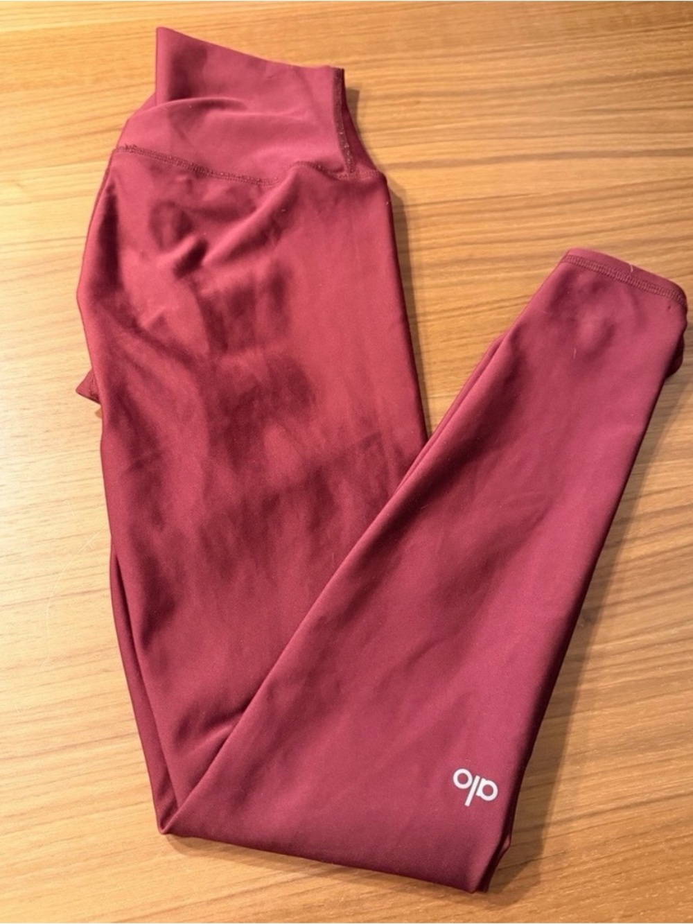 alo yoga leggings